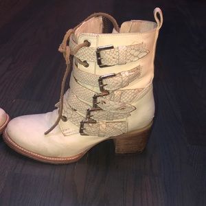 FreeBird white booties